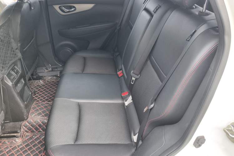 Used Nissan Qashqai 2019 2.0L CVT Luxury Edition Left Rear Seat