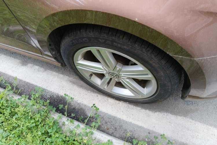 Used Volkswagen Lamando 2015 230TSI DSG Fashion Edition