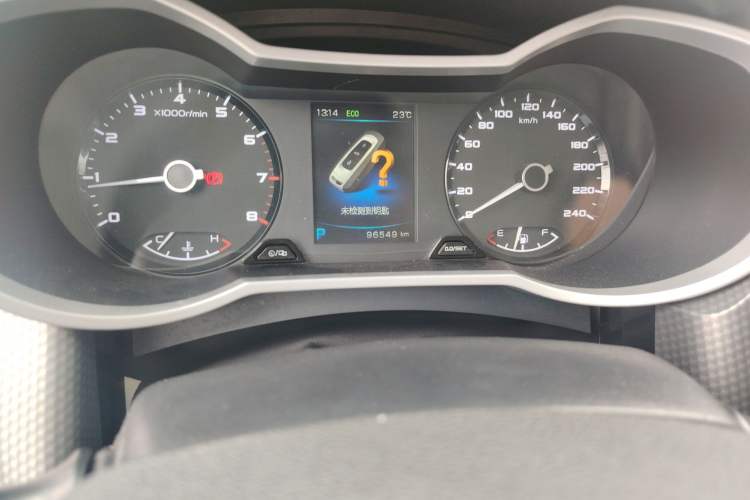 Used Geely Auto Emgrand GS 2016 Elegant Edition 1.8L Automatic LingShang Model Odometer Close Up