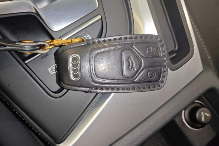 Used Audi A4L 2020 40 TFSI quattro Luxury Dynamic Model