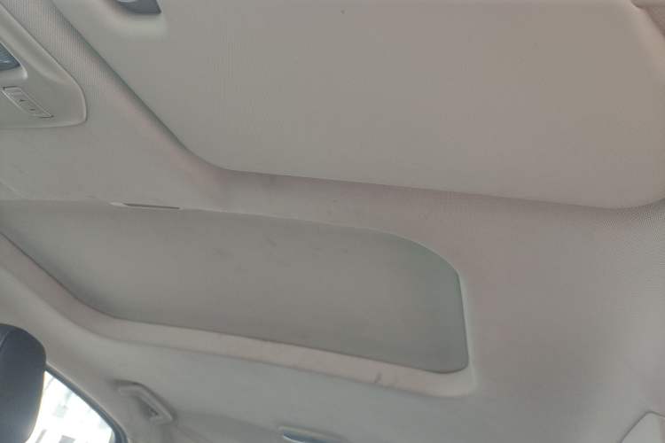 Used Ford Escort 2015 1.5L Automatic Fashion Model
