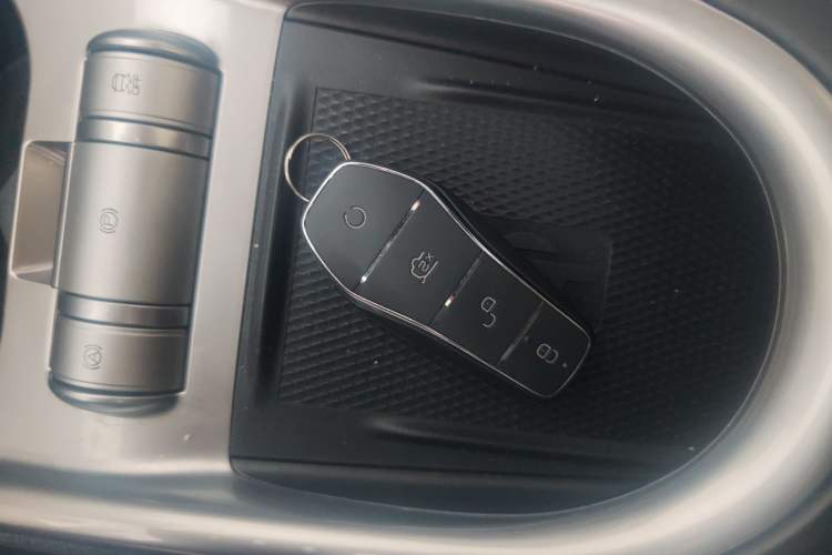 Used BYD Dolphin 2021 405 km Fashion Edition Vehicle Key