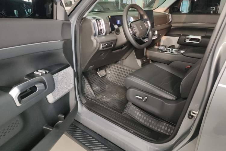 Used Dongfeng Zhengzhou Nissan Z9 GE PHEV 2025 135 km All-Wheel-Drive Exploration Edition