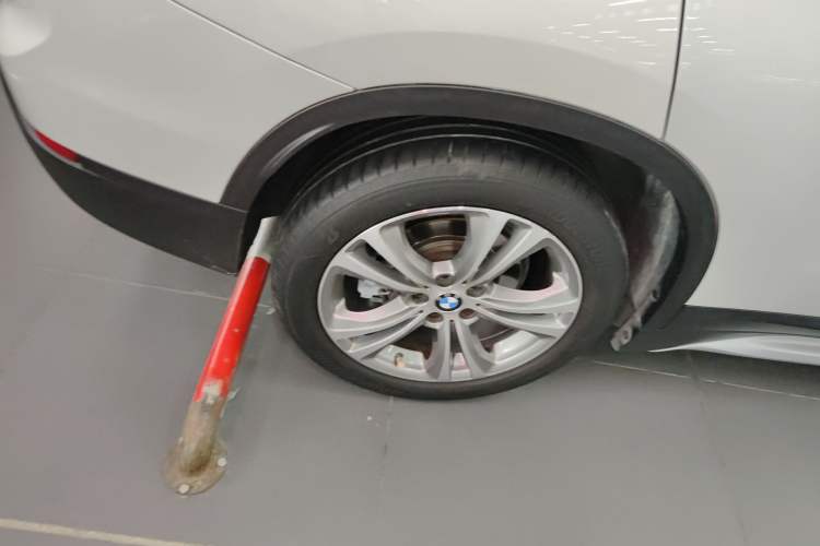 Used BMW X1 New Energy 2021 xDrive30Le Premium Edition Right Rear Wheel Hub