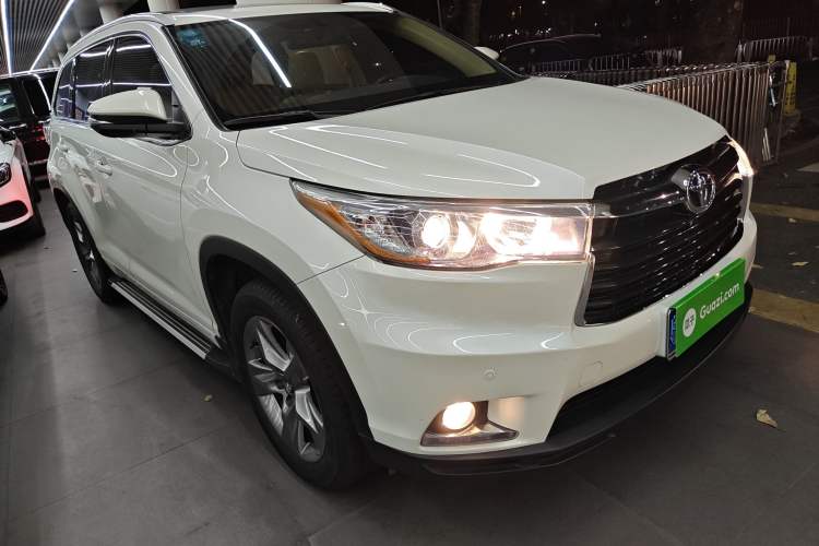 Used Toyota Highlander 2017 2.0T Four-Wheel Drive Luxury Edition 7 Seats