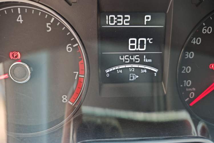 Used Volkswagen Polo 2018 1.5L Automatic Advanced Driving Model Odometer Close Up