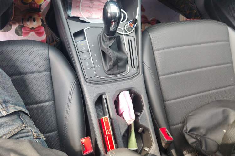 Used Volkswagen Lavida 2018 1.5L Automatic Comfort Edition China V Standard Gear Lever