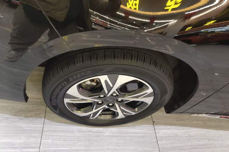 Used SAIC MAXUS G90 2022 2.0T Starry Seven-Seater