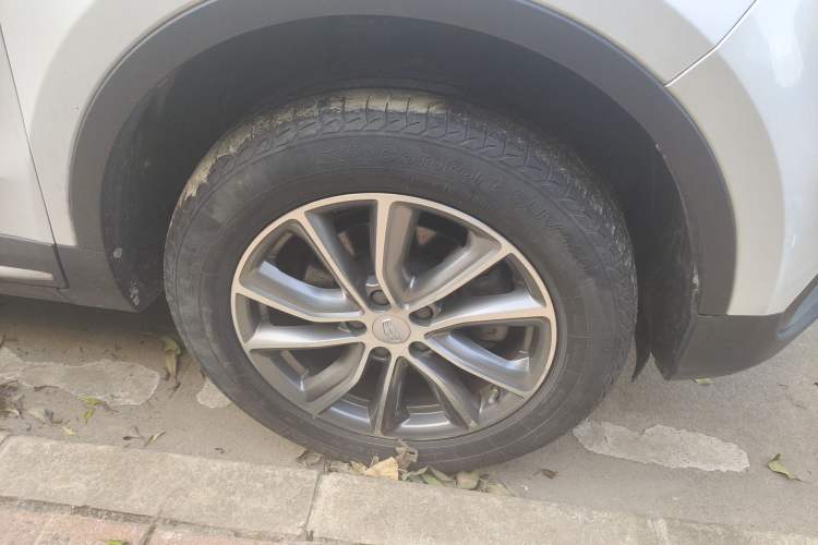 Used Geely Auto Emgrand X7 Sport 2020 1.8TD DCT Two-Wheel Drive Smart Connect 4G-Enabled Version
