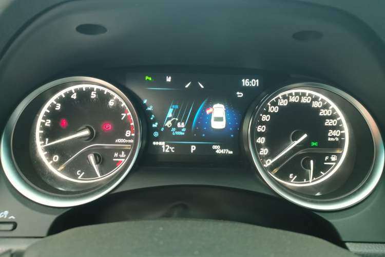 Used Toyota Camry 2021 2.0G Luxury Edition