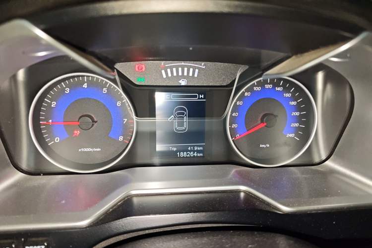 Used Geely Auto Emgrand 2016 Sedan 1.5L Manual Luxury Model