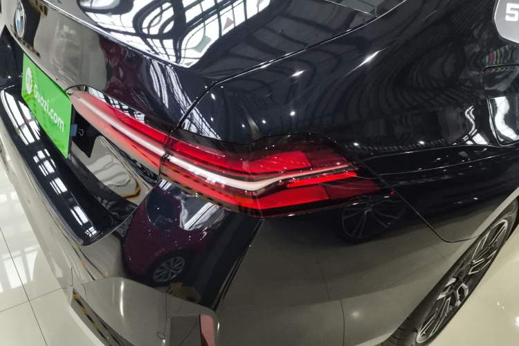 Used BMW 5 Series 2024 525Li M Sport Package