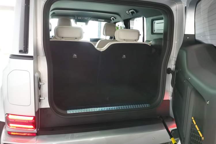 Used iCAR V23 2026 Model 550 Two-Wheel Drive Super Sports Edition Trunk