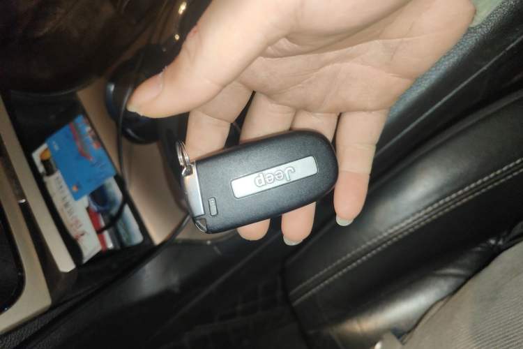 Used Jeep Grand Cherokee 2014 3.0L Comfort Navigation Edition