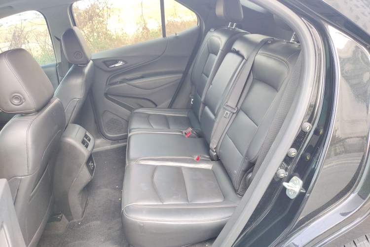 Used Chevrolet Equinox 2019 535T Automatic YuJie Edition China VI
