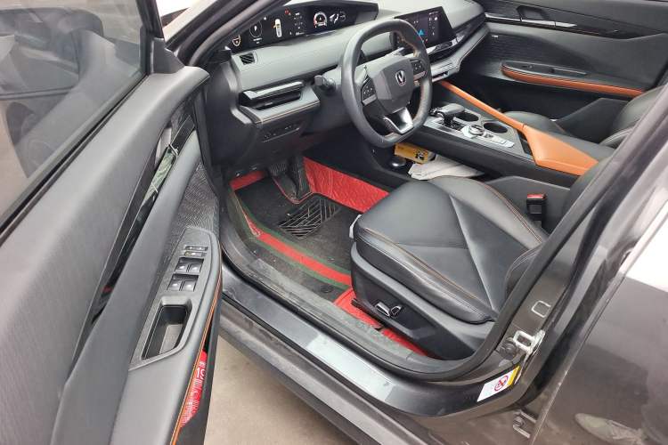 Used CHANGAN UNI-V 2022 1.5T Prestige Version