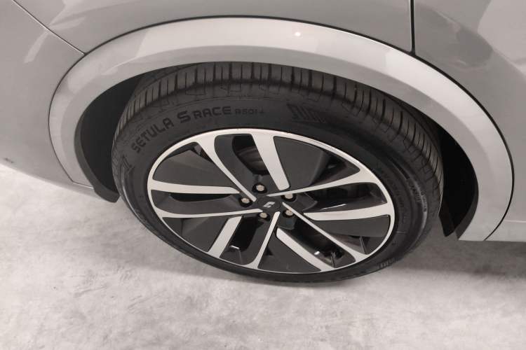 Used Li Auto L9 2022 Max model