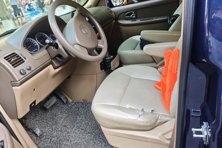 Used Buick GL8 2011 2.4L CT Comfort Edition
