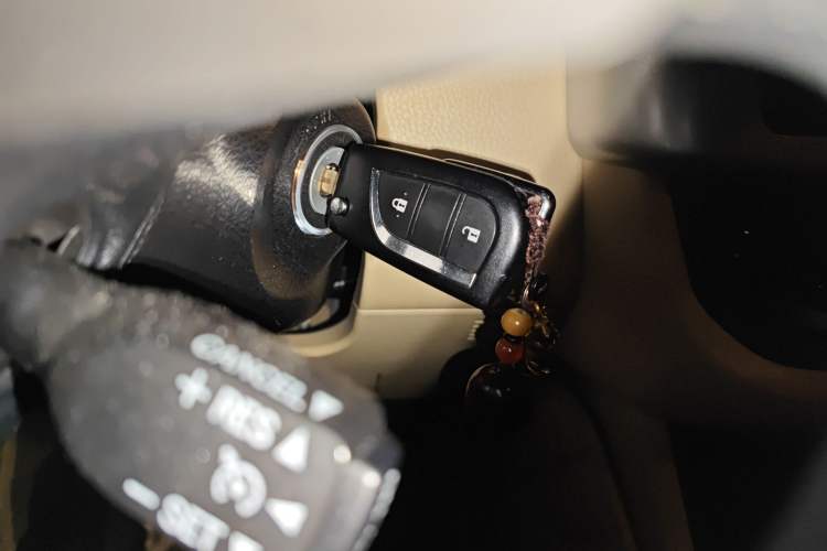 Used Toyota Highlander 2018 2.0T Four-Wheel Drive Elite Edition 7 Seats China V Standard
