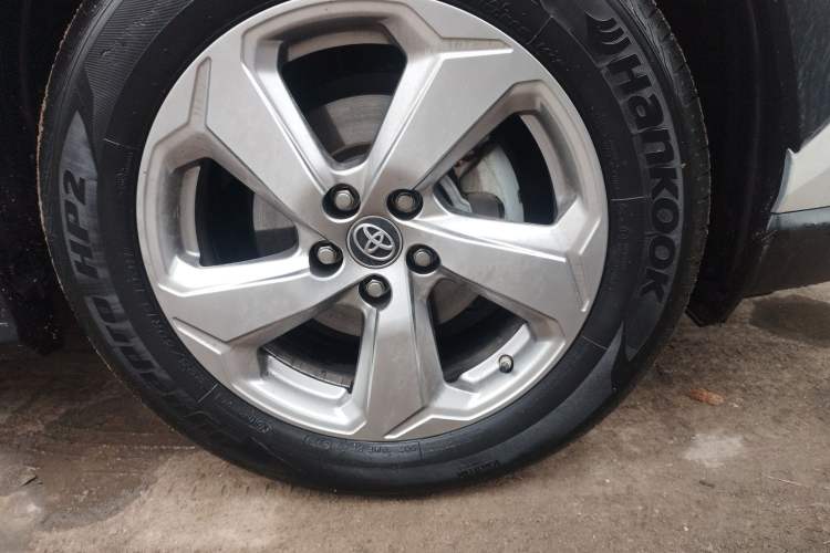 Used Toyota RAV4 2020 2.0L CVT 4x4 Style PLUS Edition