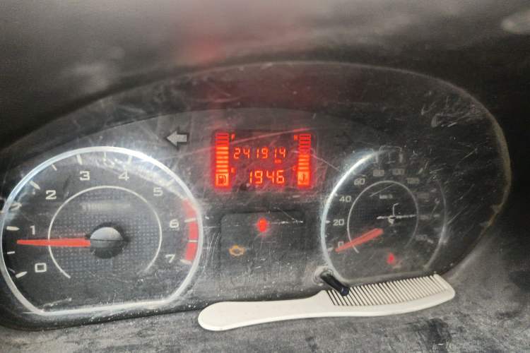 Used Wuling Rongguang 2014 1.5L S Standard Version