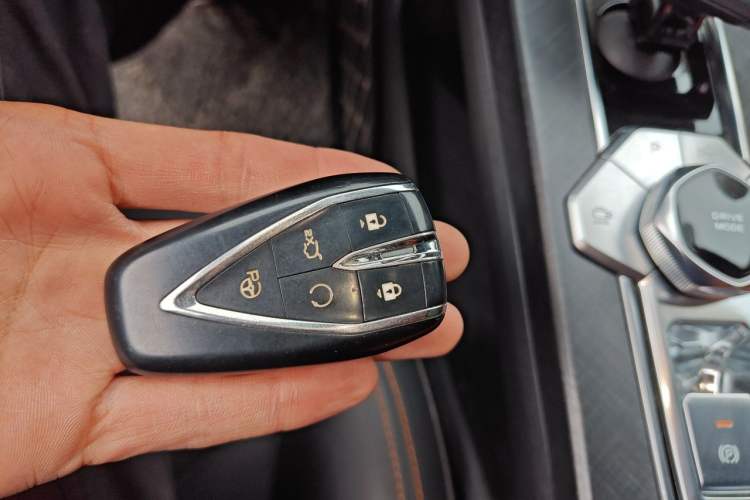 Used CHANGAN UNI-V 2022 1.5T Smart Navigation Version
