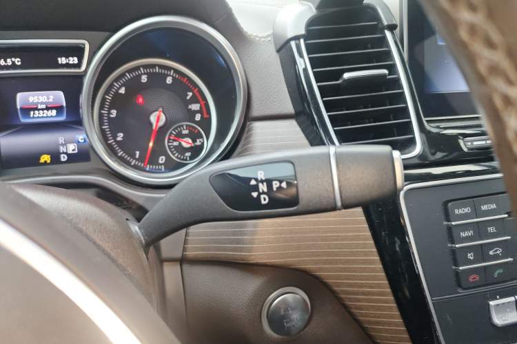 Used Mercedes-Benz GLE 2018 GLE 320 4MATIC Dynamic Edition Collector's Edition Gear Lever