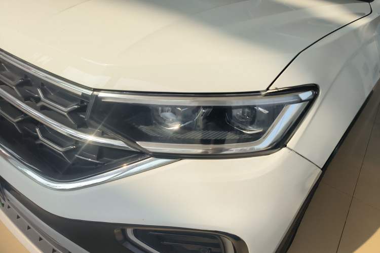 Used Volkswagen Tayron 2023 300TSI Two-Wheel-Drive Luxury Plus Advanced Edition
