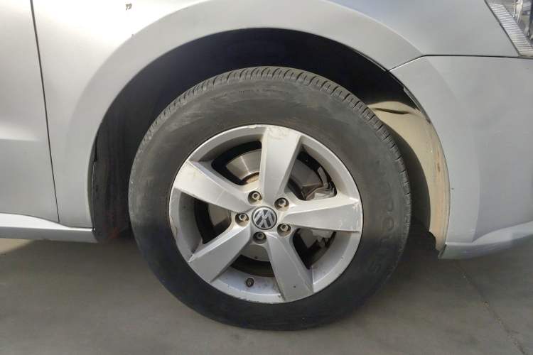 Used Volkswagen Lavida 2013 1.6L Automatic Fashion Edition
