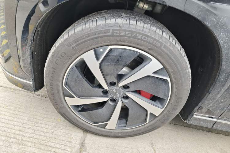 Used BYD Sealion 07 EV 2025 610 Zhihang Edition Left Front Wheel Hub
