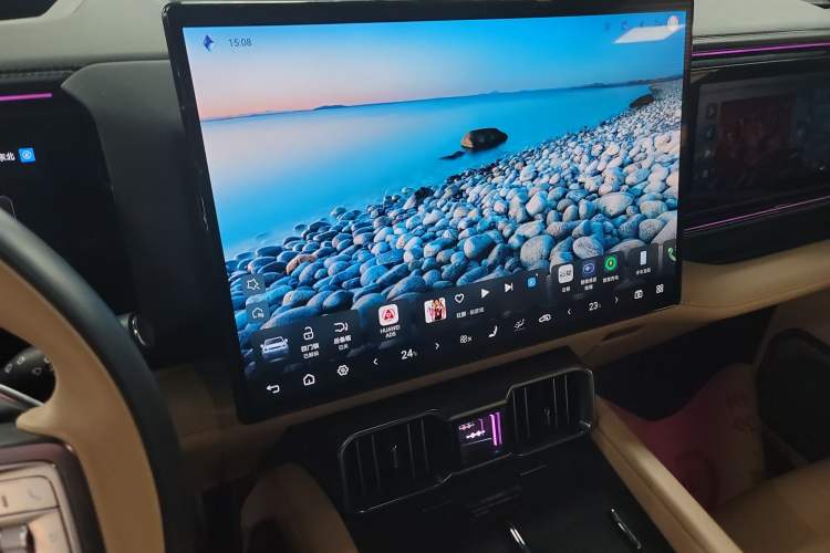 Used Formula Leopard Leopard 8 2025 Smart & Brave Flagship Edition 7 Seats