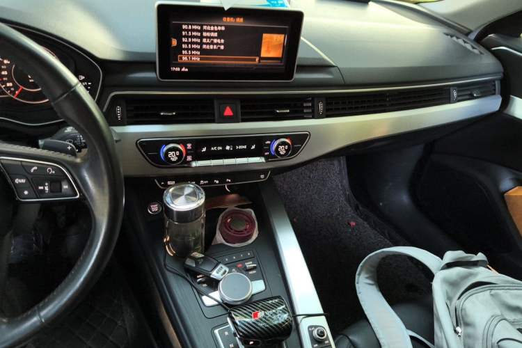 Used Audi A4L 2019 40 TFSI Fashion Edition China VI Emission Standard