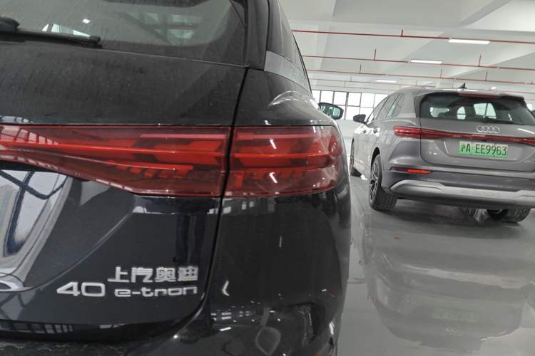 Used Audi Q5 e-tron 2023 40 e-tron Starry Edition Mecha Kit
