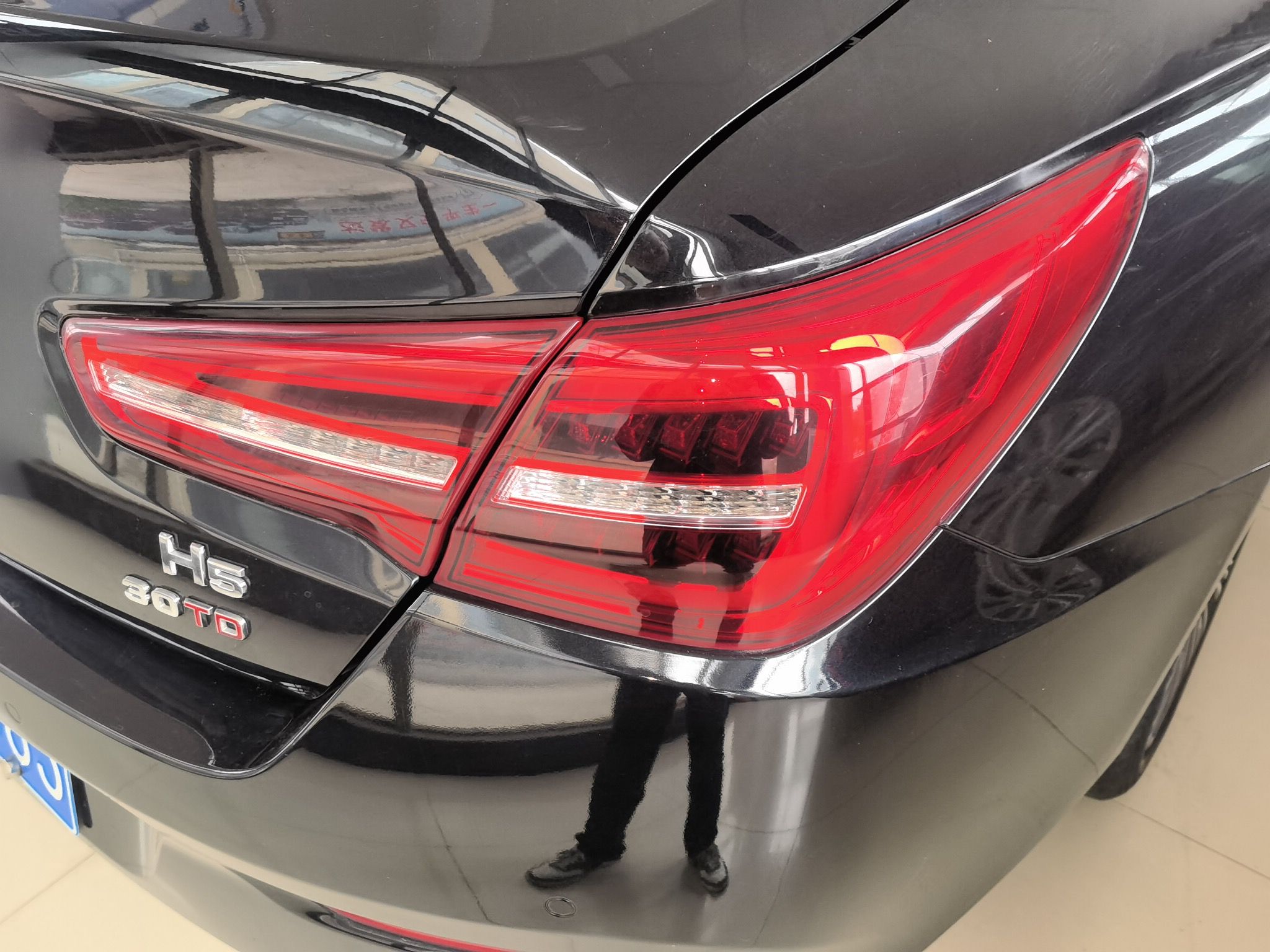 Hongqi H5 2022 Classic Model Facelift 1.5T DCT Qiyun Edition — снимка 9