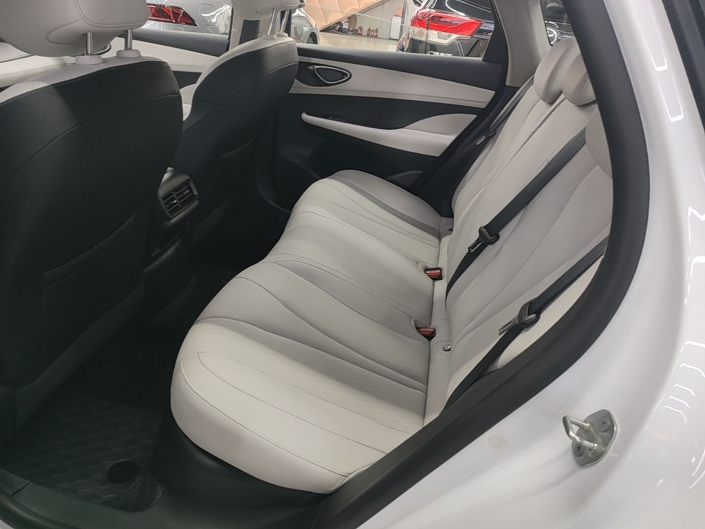 BYD Seal 05 DM-i 2025 DM-i Smart Drive 55KM Luxury Model — снимка 20