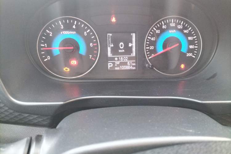 Used Dongfeng Fengon 370 2017 1.5L CVT Fashion Edition 7-Seater