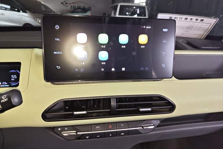 Used Geely Galaxy Panda 2023 Panda Mini 200km Endurance Bear Audio And AC Panel