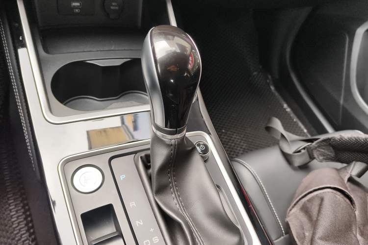 Used BYD Qin 2019 1.5L Automatic Luxury Model Gear Lever