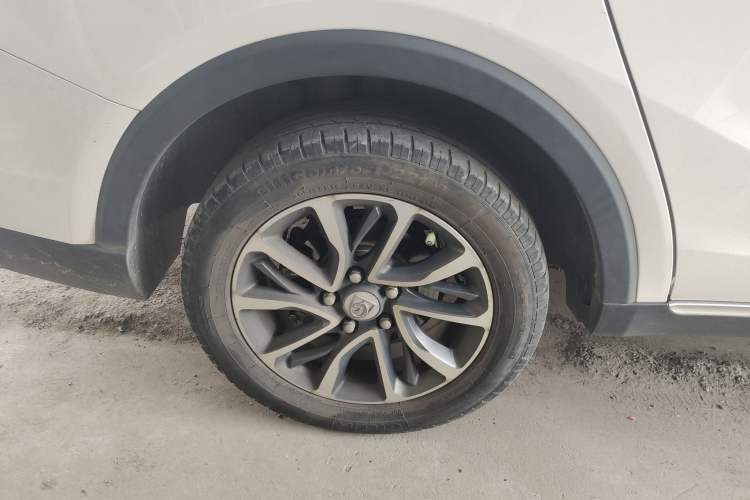 Used Baojun 730 2019 1.5T Manual Fashion Model 7-seater National V