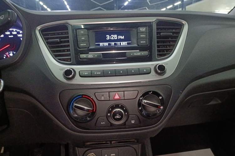 Used Hyundai Verna (new generation) 2016 1.4L Manual Cool Edition GLS