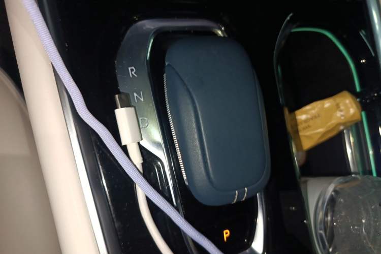 Used Zeekr 009 2022 WE Edition
