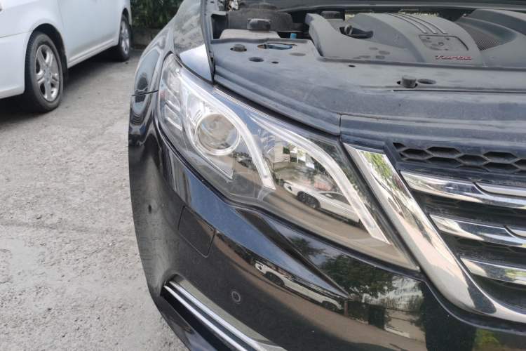 Used Zotye Z700 2018 Z700H 1.8T DCT Luxury Edition
