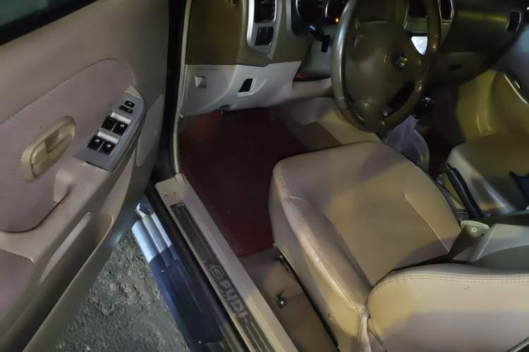 Used Foday Explorer Ⅲ 2014 2.0T Manual Diesel Version Driver Seat