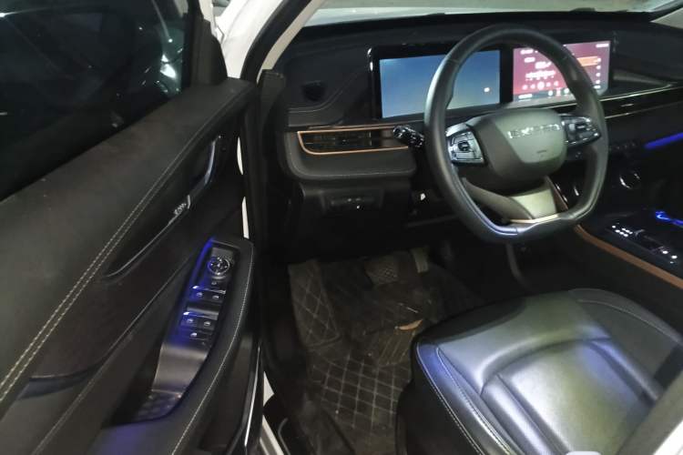 Used EXEED Zhuifeng C-DM 2022 1.5 TCI-DHT 105 km "Chengfeng Qi" Edition
