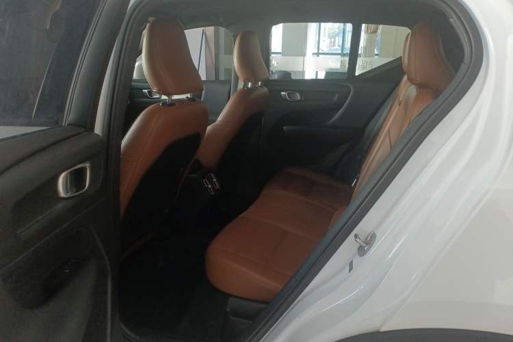 Used Volvo XC40 2023 B3 Smart & Stylish Edition