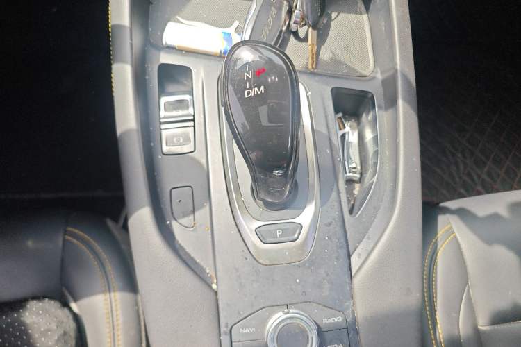 Used Haval F7x 2019 1.5T Two-Wheel Drive Smart & Trendy Edition Gear Lever