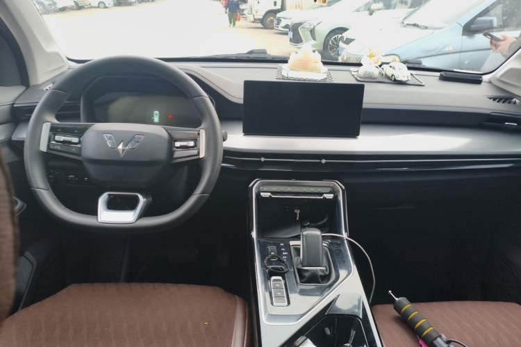 Used Wuling Asta 2022 2.0L DHT Electric-Speed Version