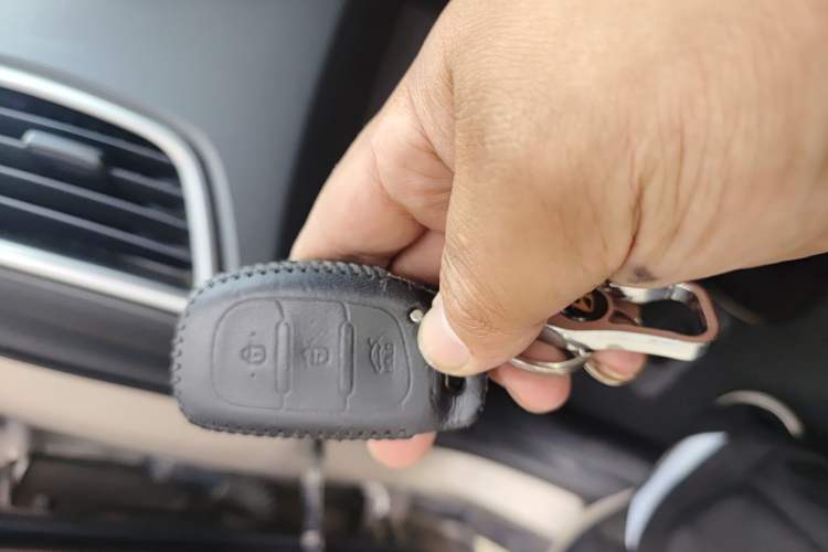 Used Hyundai ix25 2015 1.6L Automatic Two-Wheel-Drive Deluxe DLX Model