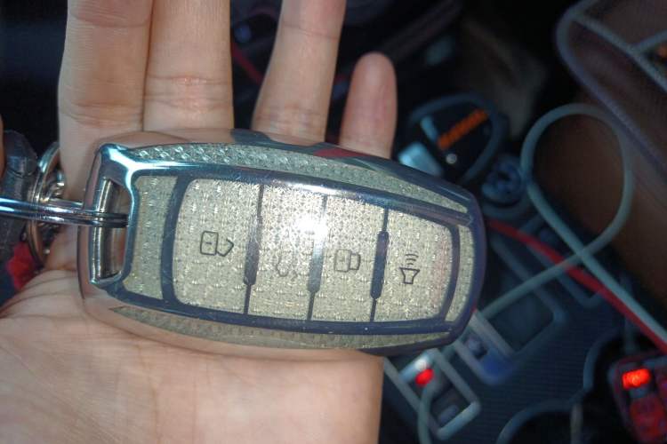 Used Haval H9 2015 2.0T Four-Wheel Drive Ultra-Luxury 7-Seater