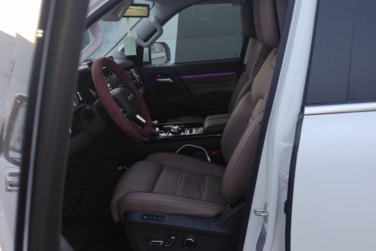 Used BAIC Off-Road BJ60 2022 2.0T Version 11 Five Seats Left Front Seat